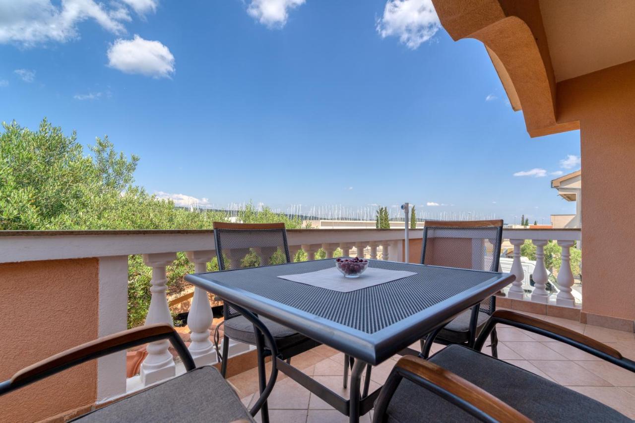 Apartmani Vesna Bibinje Ngoại thất bức ảnh